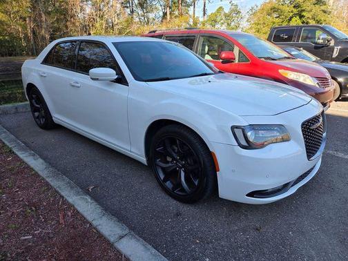 2022 Chrysler 300 S