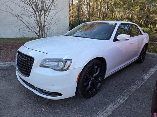 2022 Chrysler 300 S