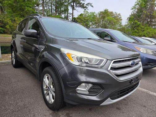Magnetic 2017 Ford Escape SE