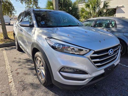 2018 Hyundai TUCSON SEL