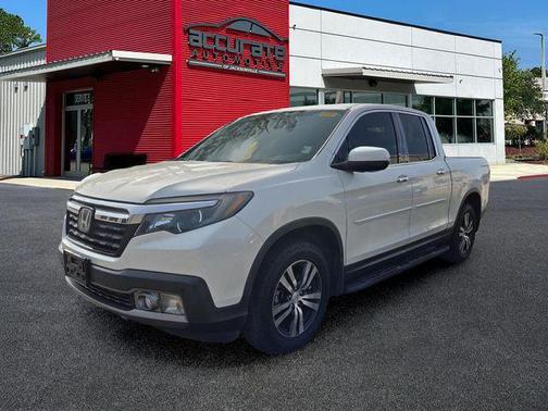 White Diamond Pearl 2017 Honda Ridgeline RTL-E