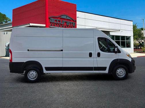 Bright White Clearcoat 2023 RAM ProMaster 2500 High Roof