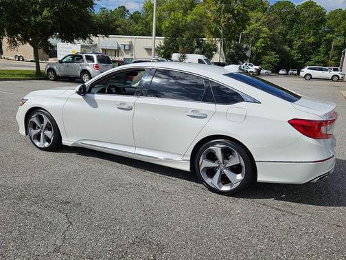 2020 Honda Accord Touring 2.0T
