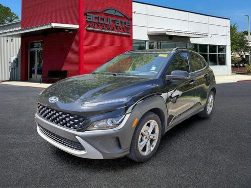 Abyss Black Pearl 2023 Hyundai KONA SEL