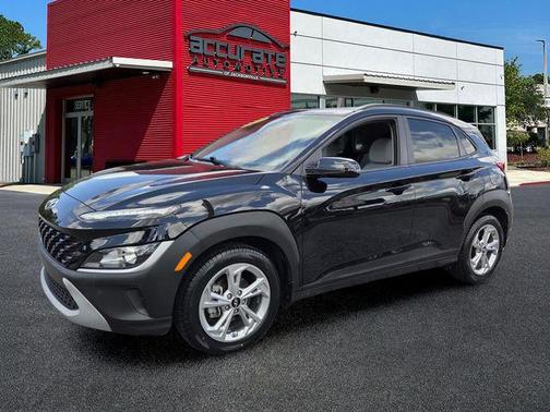 Abyss Black Pearl 2023 Hyundai KONA SEL SUV