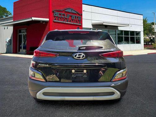 Abyss Black Pearl 2023 Hyundai KONA SEL