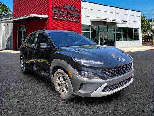 Abyss Black Pearl 2023 Hyundai KONA SEL