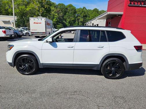 2021 Volkswagen Atlas 3.6L SE w/Technology