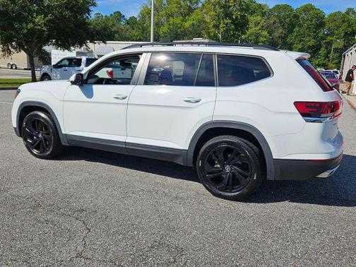 2021 Volkswagen Atlas 3.6L SE w/Technology