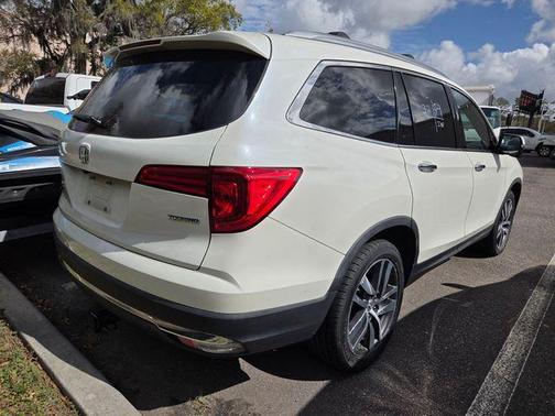 2017 Honda Pilot Touring