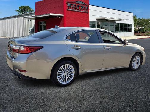 2017 Lexus ES 350 Base