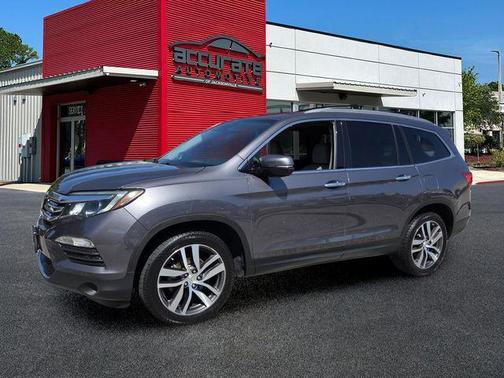 Dark Gray 2018 Honda Pilot Touring