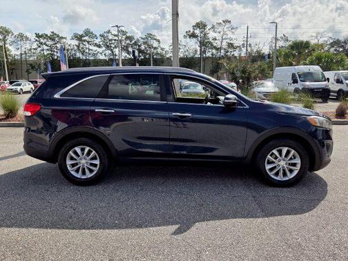 Blaze Blue 2016 Kia Sorento LX