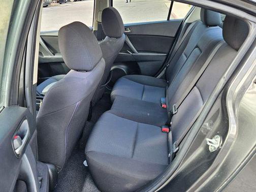 2011 Mazda Mazda3 i Touring