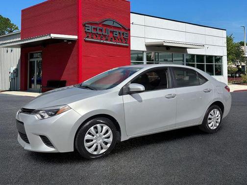 Classic Silver Metallic 2014 Toyota Corolla LE