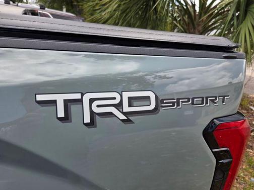 Lunar 2022 Toyota Tundra SR5