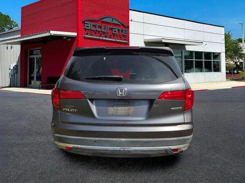 Modern Steel Metallic 2016 Honda Pilot Touring