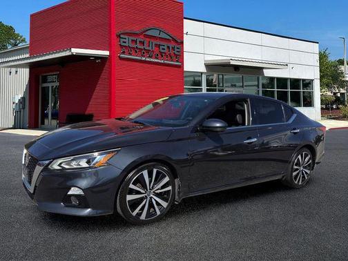 Storm Blue Metallic 2020 Nissan Altima Platinum FWD