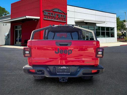 Firecracker Red Clearcoat 2020 Jeep Gladiator Sport S