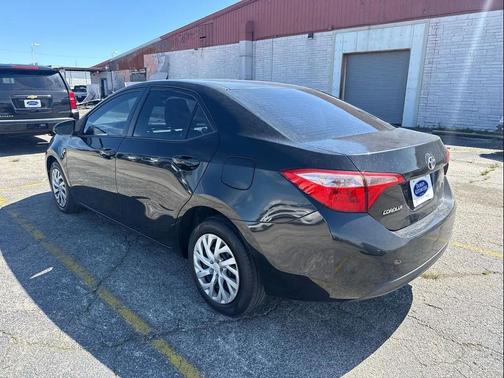 Black Sand Pearl 2017 Toyota Corolla LE