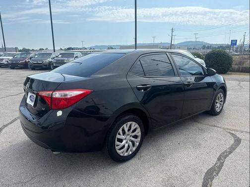 Black Sand Pearl 2017 Toyota Corolla LE