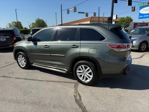 2015 Toyota Highlander LE
