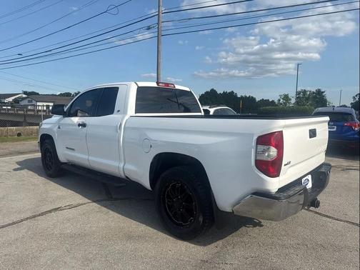 Super White 2016 Toyota Tundra SR5
