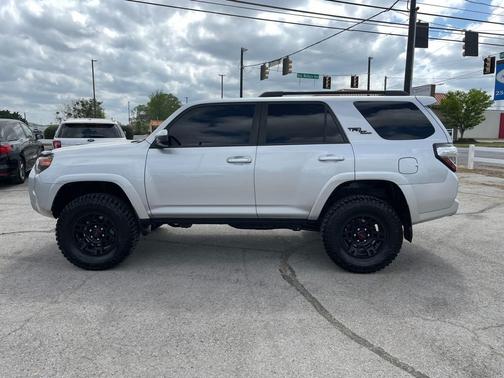 Classic Silver Metallic 2019 Toyota 4Runner TRD Off Road