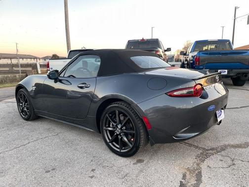 2016 Mazda MX-5 Miata Club