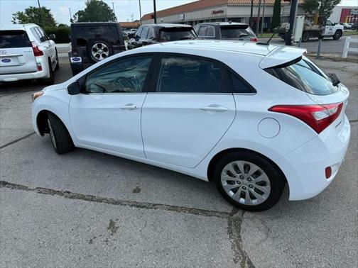 2016 Hyundai Elantra GT Base