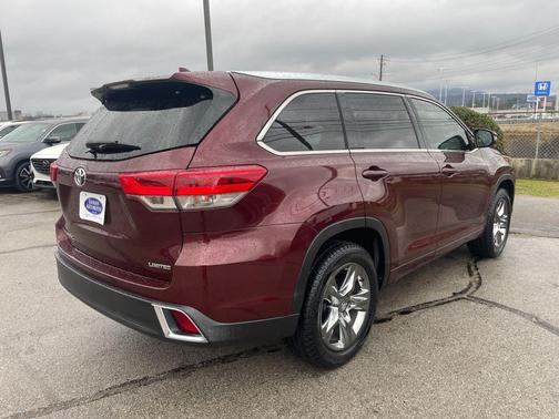 2017 Toyota Highlander Limited Platinum