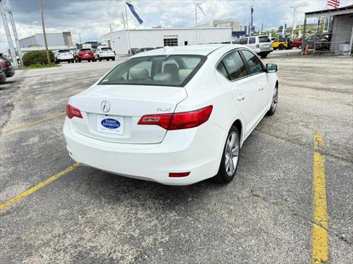 2013 Acura ILX 2.0L Technology