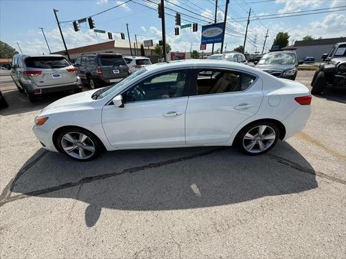 2013 Acura ILX 2.0L Technology