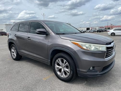 2016 Toyota Highlander LE Plus