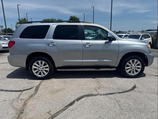 Silver Sky Metallic 2014 Toyota Sequoia Platinum
