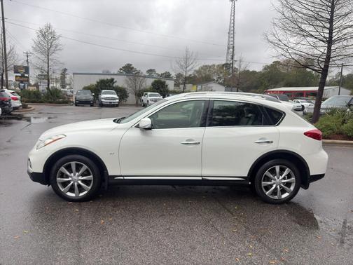 2017 INFINITI QX50 Base
