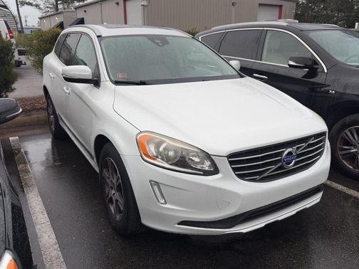 2015 Volvo XC60 T6 Premier Plus