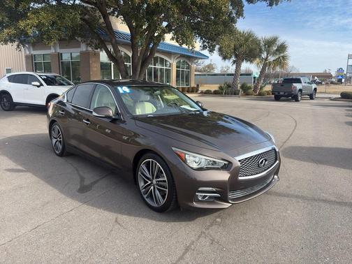 2014 INFINITI Q50 Premium