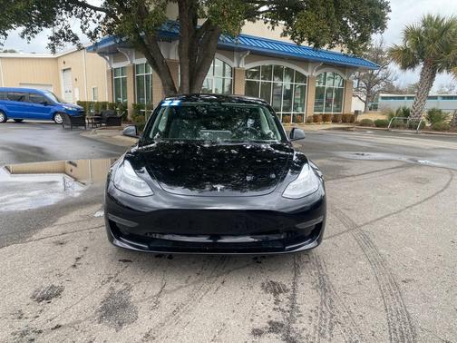 2022 Tesla Model 3 Base