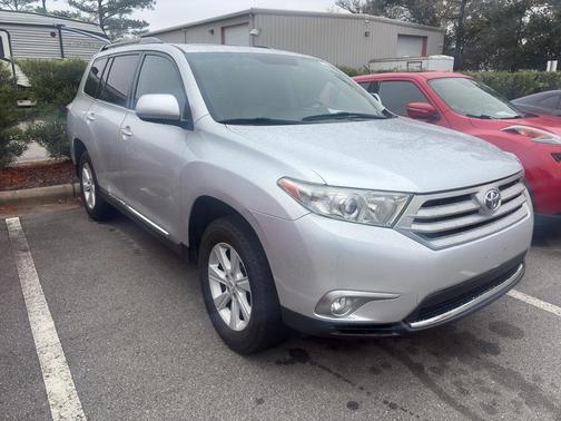 2012 Toyota Highlander SE