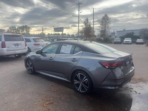 2022 Nissan Sentra SR