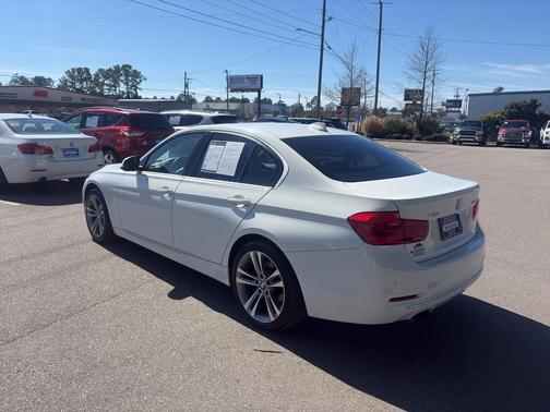 2017 BMW 330 i xDrive