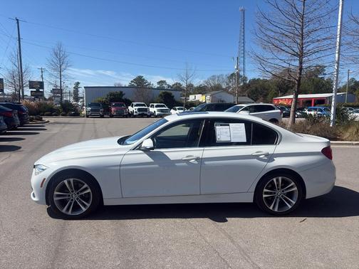 2017 BMW 330 i xDrive