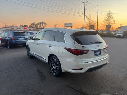 2018 INFINITI QX60 Base