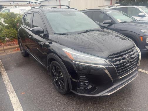 2021 Nissan Kicks SR