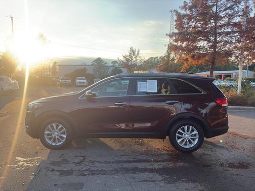 2018 Kia Sorento LX