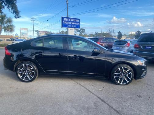 2017 Volvo S60 T5 Dynamic