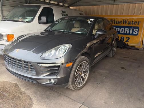 2017 Porsche Macan Base