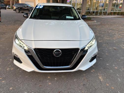 2020 Nissan Altima 2.5 SR