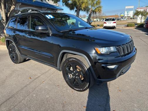 2019 Jeep Grand Cherokee Upland